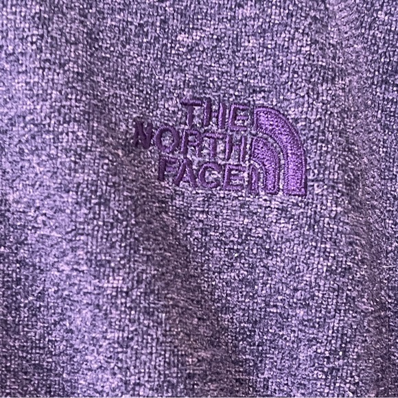 The North Face Women's Purple Fleece Jacket Size Medium - Picture 2 of 6
